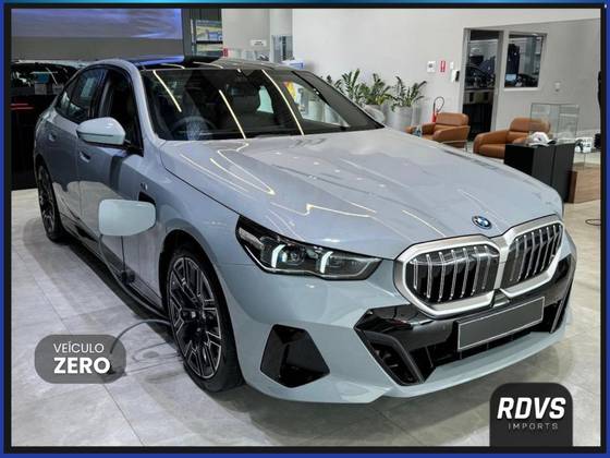 BMW 530e 2.0 TWINPOWER PHEV M SPORT AUTOMÁTICO BMW 530e 2.0 TWINPOWER PHEV M SPORT AUTOMÁTICO